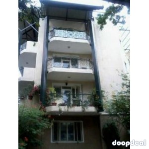 3 BR, 2400 ft² – 3 BHK Semi Furnished Ground Floor Flat for Rent at MG Road