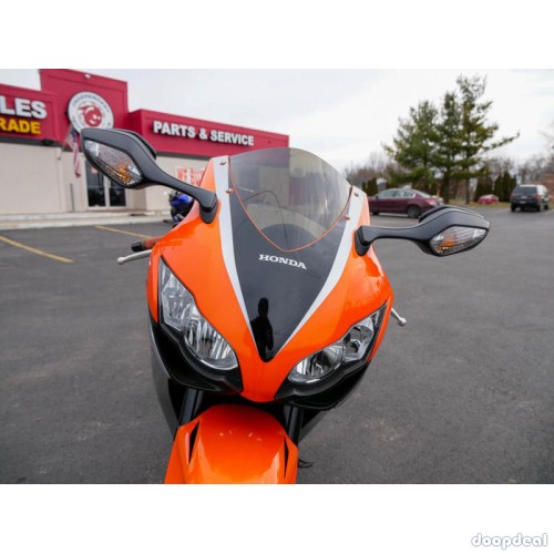 2010 HONDA CBR